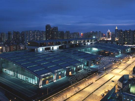 這個(gè)國際汽車博覽會預(yù)熱活動在深圳會展中心舉行