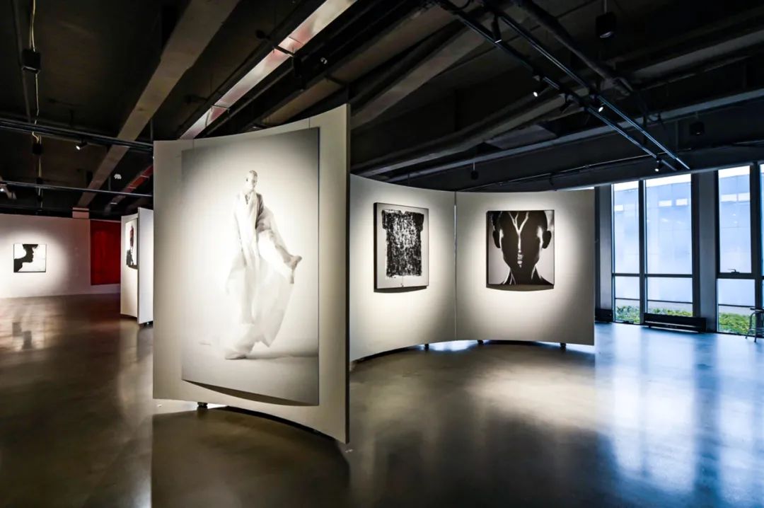 《一眸一境》跨界主題特展，于瑪麗黛佳城邦·里一層 MD ARTCONTAINER 空間舉辦