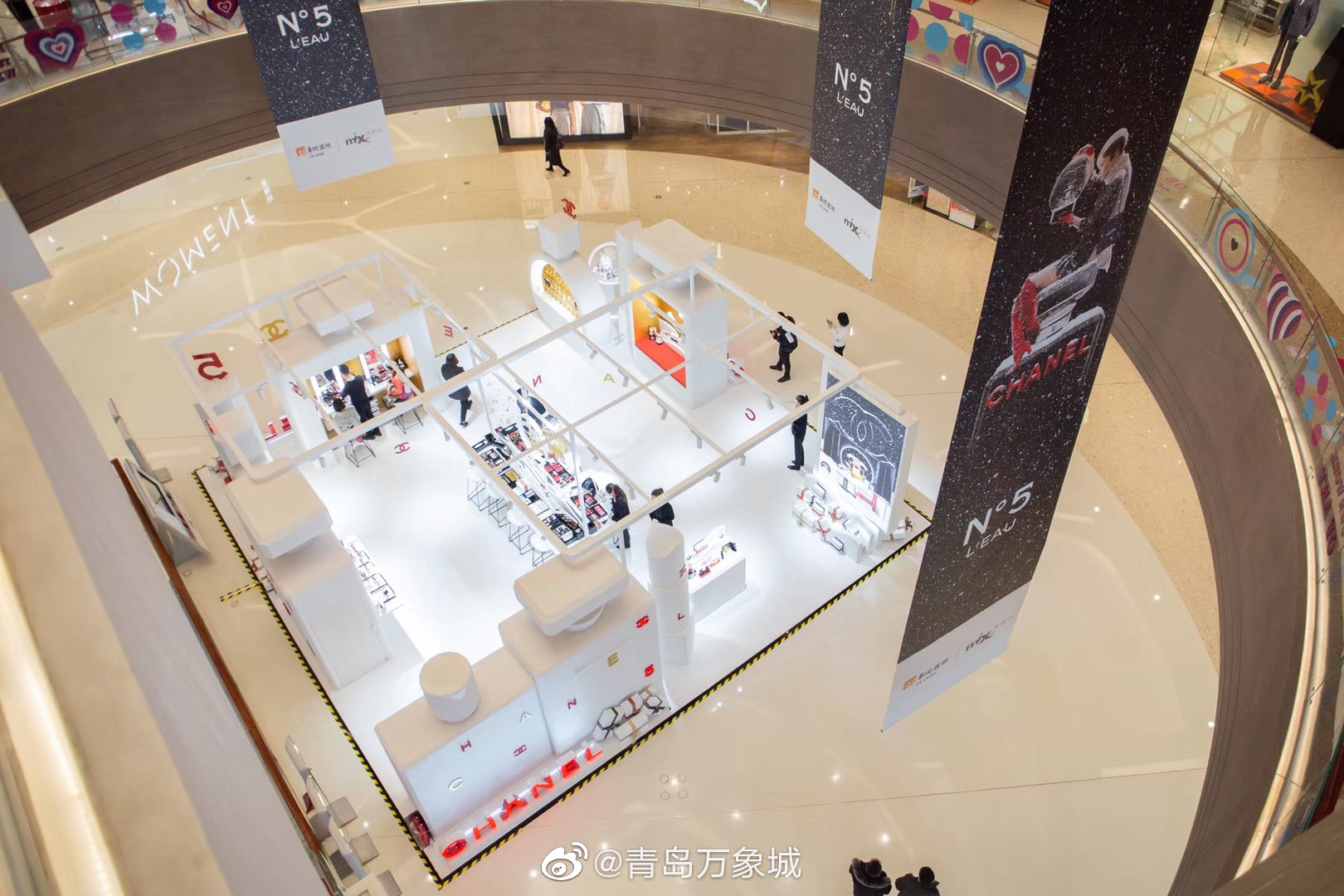 CHANEL 香奈兒節(jié)日季巡展，隆重登陸青島萬(wàn)象城！