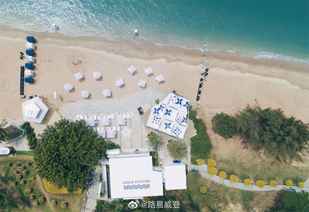 創(chuàng)意快閃 | 路易威登夏日系列限時空間，登陸廈門黃厝海灘數(shù)星園 OMG 沙灘餐吧