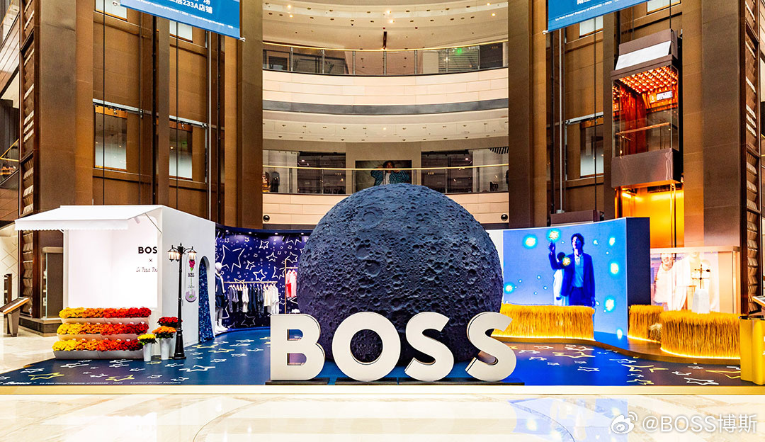 七夕主題快閃 | BOSS博斯七夕聯(lián)名系列限時(shí)店，在上海港匯恒隆廣場(chǎng)開設(shè)
